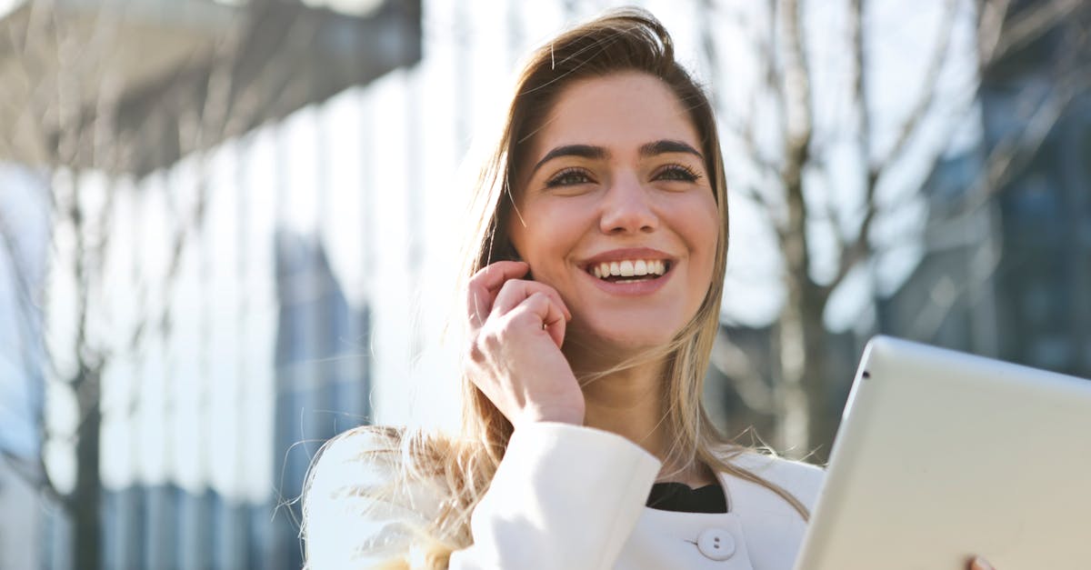 découvrez l'importance de l'optimisation mobile pour améliorer l'expérience utilisateur et booster votre visibilité en ligne. apprenez à adapter votre site aux appareils mobiles pour attirer et retenir vos visiteurs.
